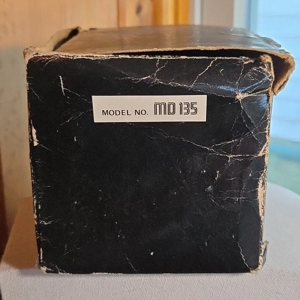 Argus 35MM Model MD 135 Camera For Parts/Repair
